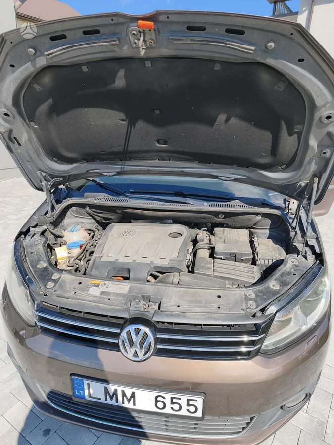 Volkswagen Touran 2013 — photo 9