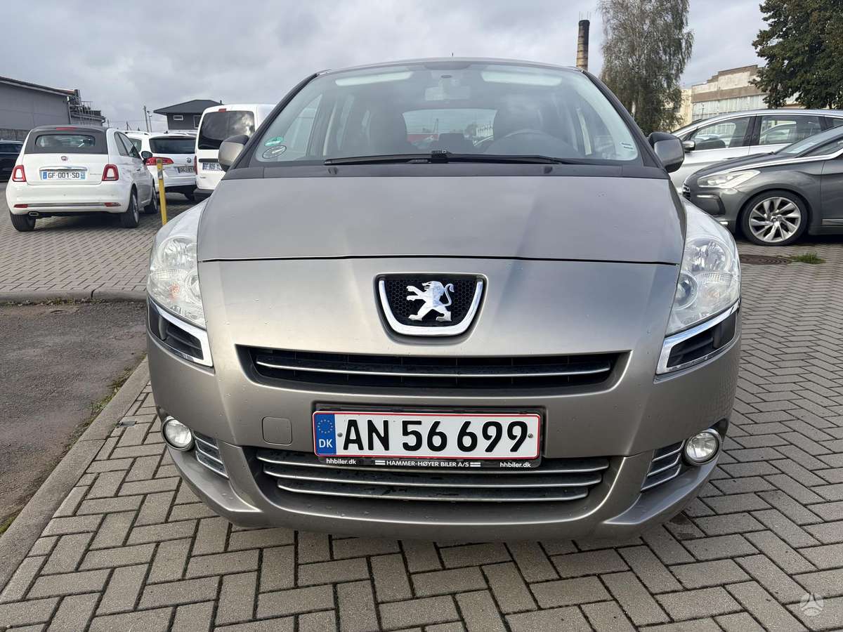 Peugeot 5008 2011 — photo 5