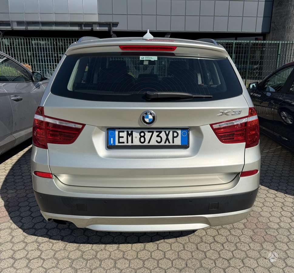 BMW X3 2011 — engine 1995 cm³, 184 HP (135kW)