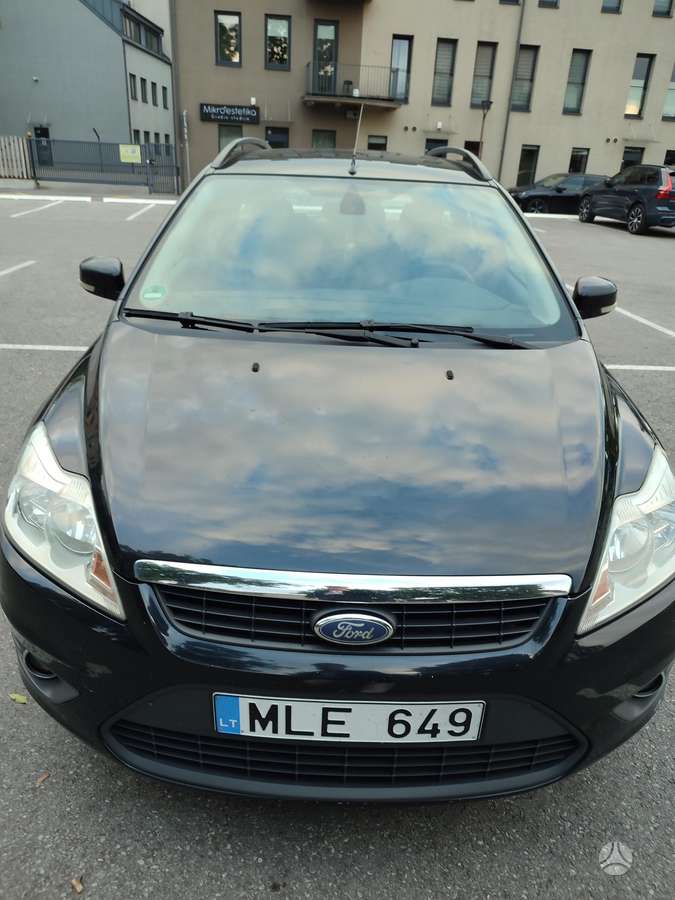 Ford Focus 2008 — вигляд ззаду