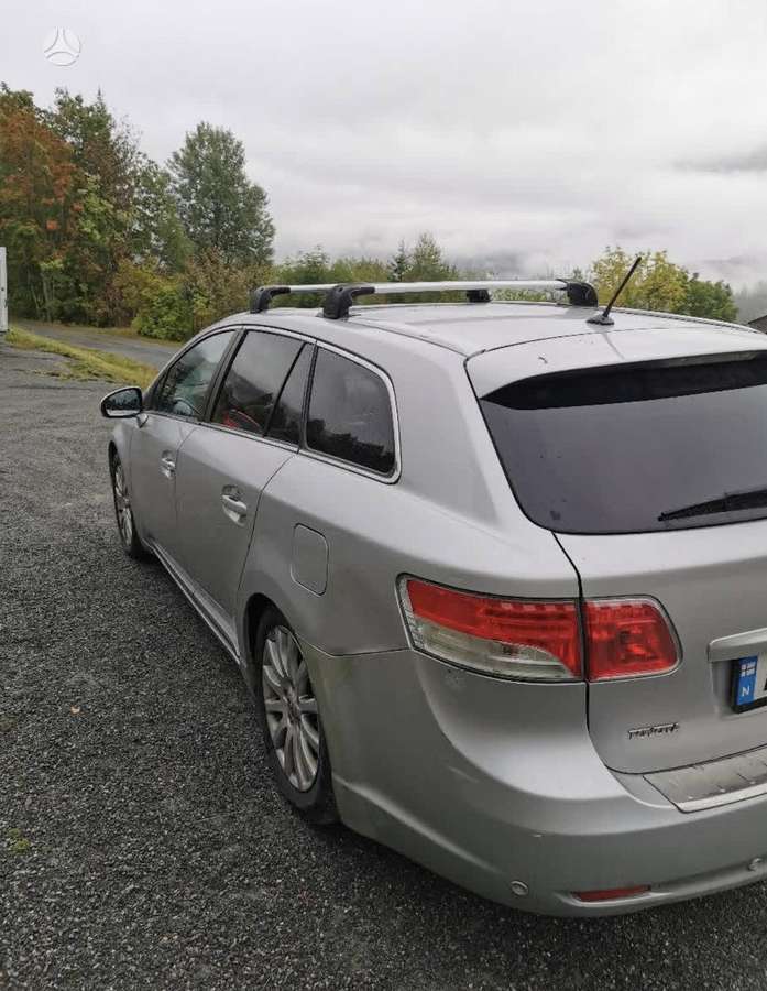 Toyota Avensis 2010 — photo 6