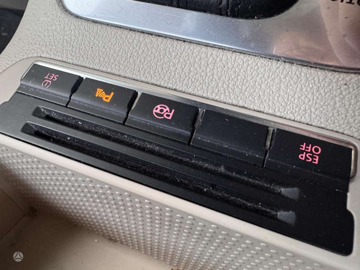 Volkswagen Tiguan 2008 — photo 14