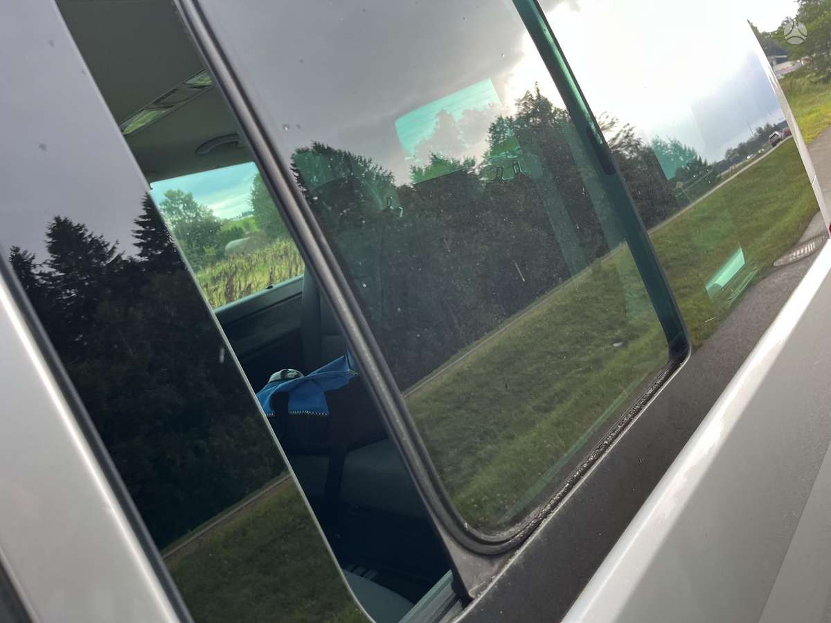 Volkswagen Multivan 2006 — photo 26