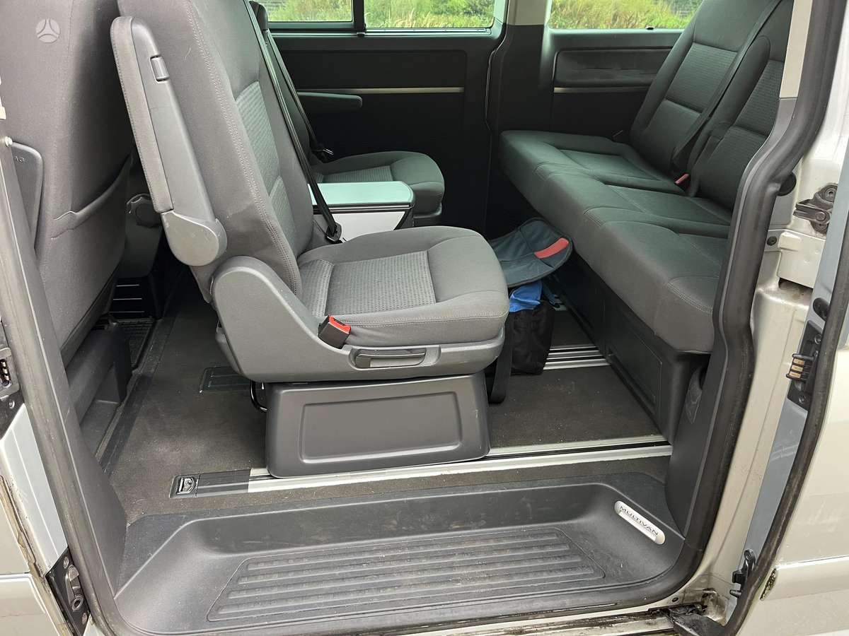 Volkswagen Multivan 2006 — photo 5