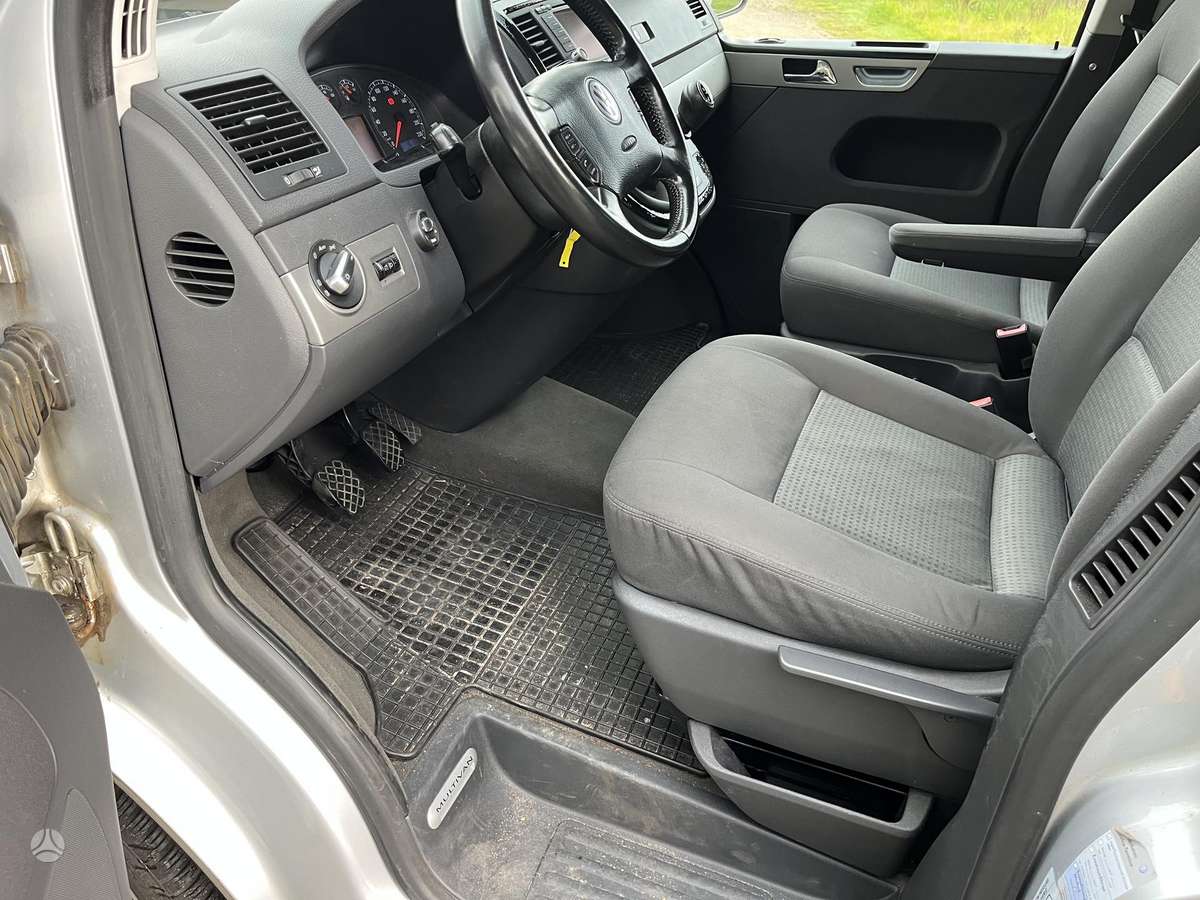 Volkswagen Multivan 2006 — photo 7