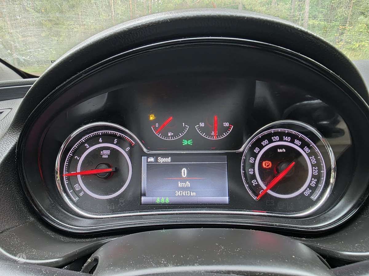 Opel Insignia 2014 — photo 14