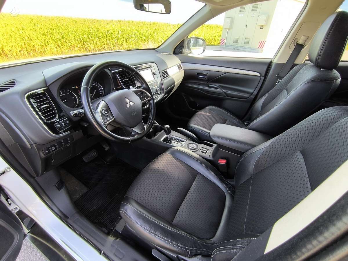 Mitsubishi Outlander 2014 — photo 10