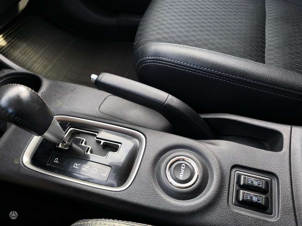 Mitsubishi Outlander 2014 — photo 17