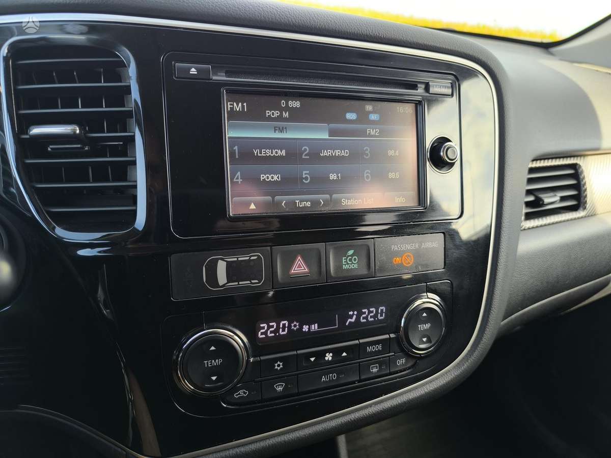 Mitsubishi Outlander 2014 — photo 18