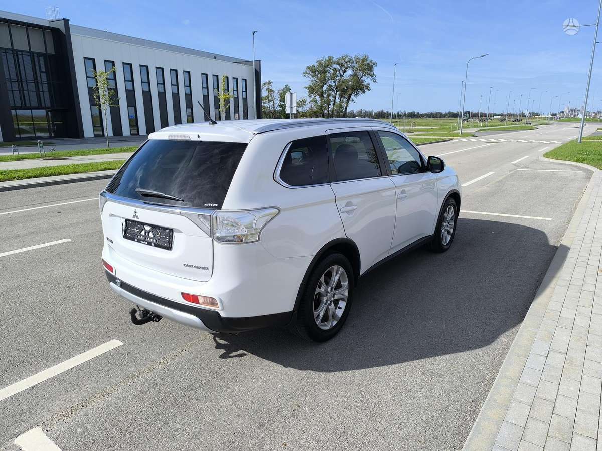 Mitsubishi Outlander 2014 — photo 5