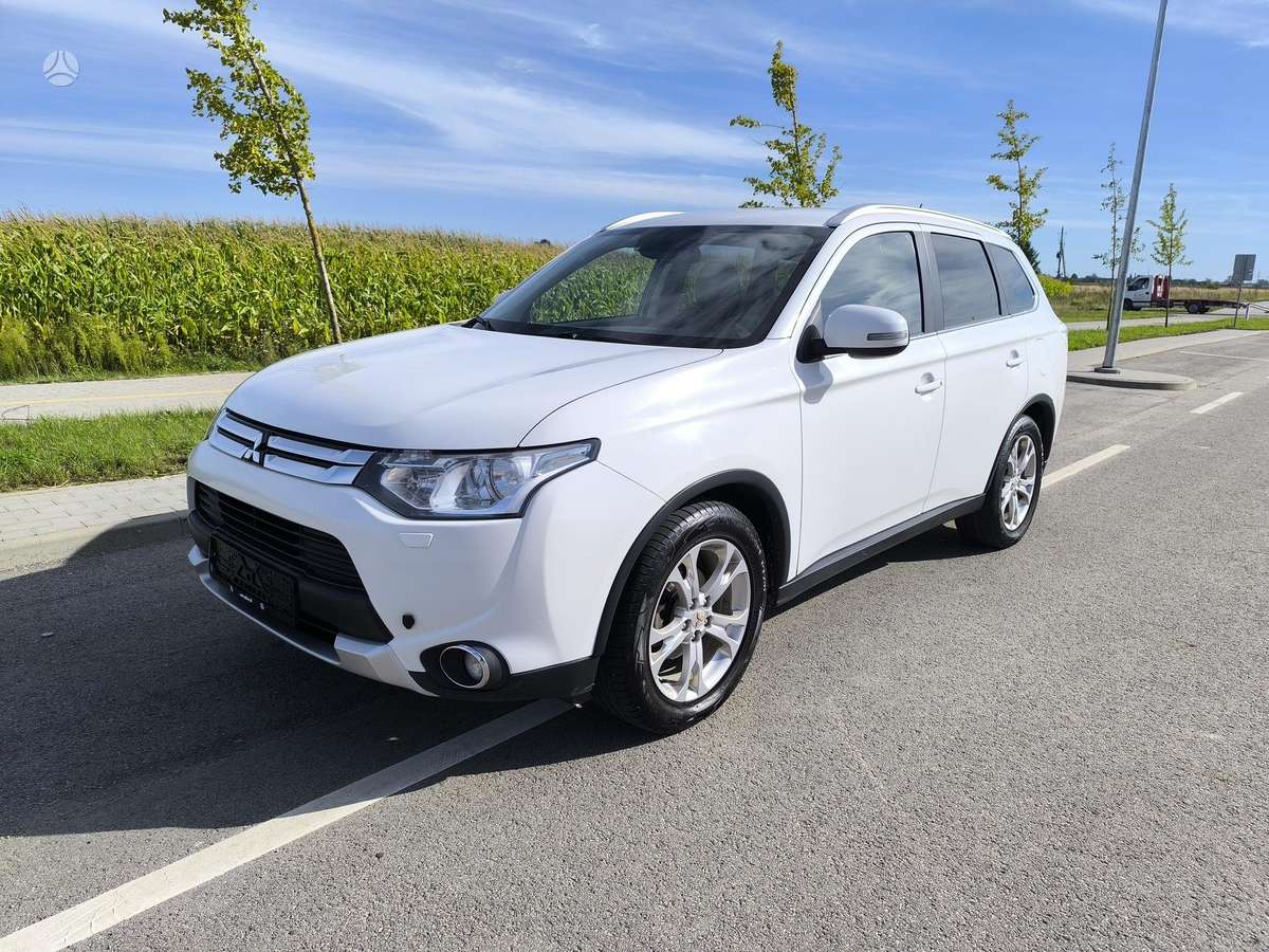 Mitsubishi Outlander 2014 — photo 9
