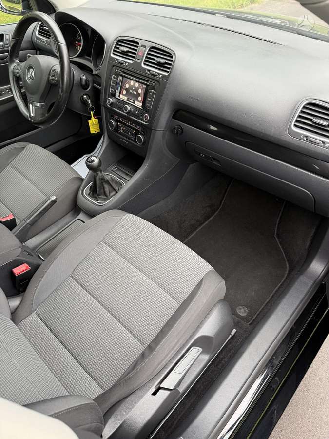 Volkswagen Golf 2011 — photo 16