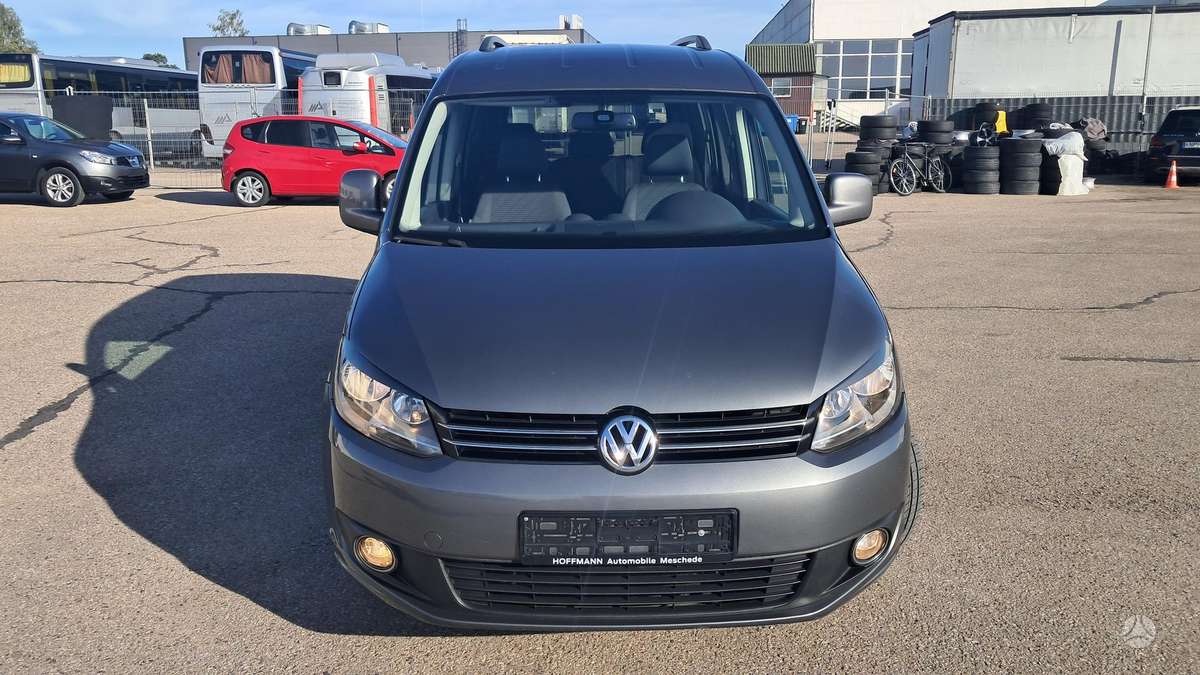 Volkswagen Caddy 2011 — rear view