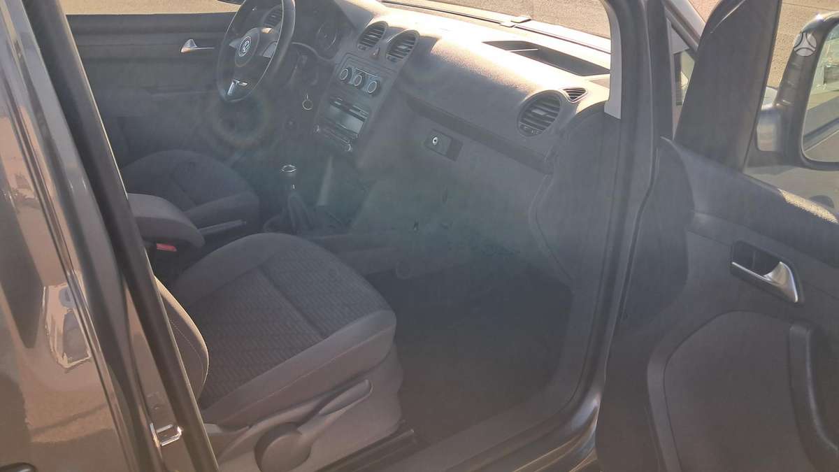 Volkswagen Caddy 2011 — photo 9