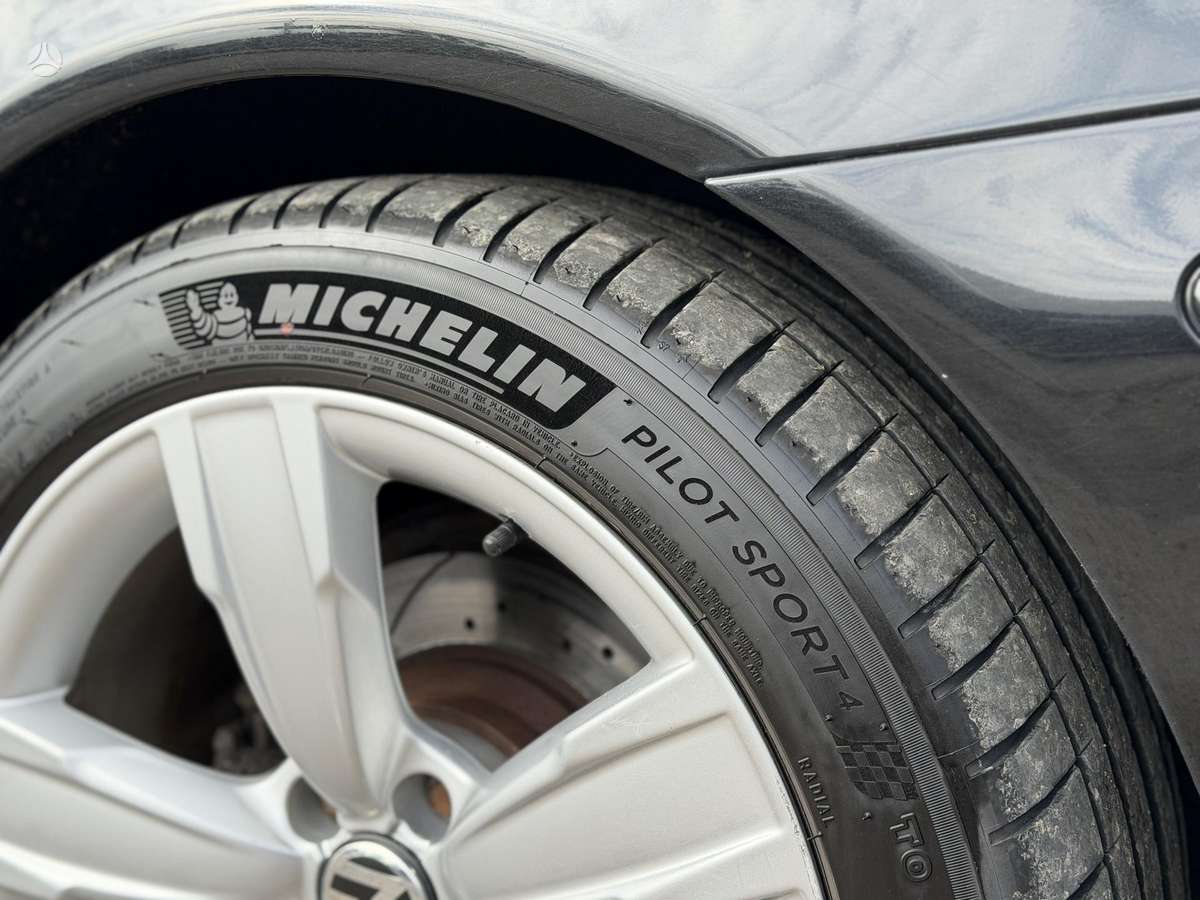 Mercedes-Benz E270 2004 — photo 15