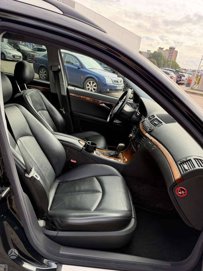 Mercedes-Benz E270 2004 — photo 5