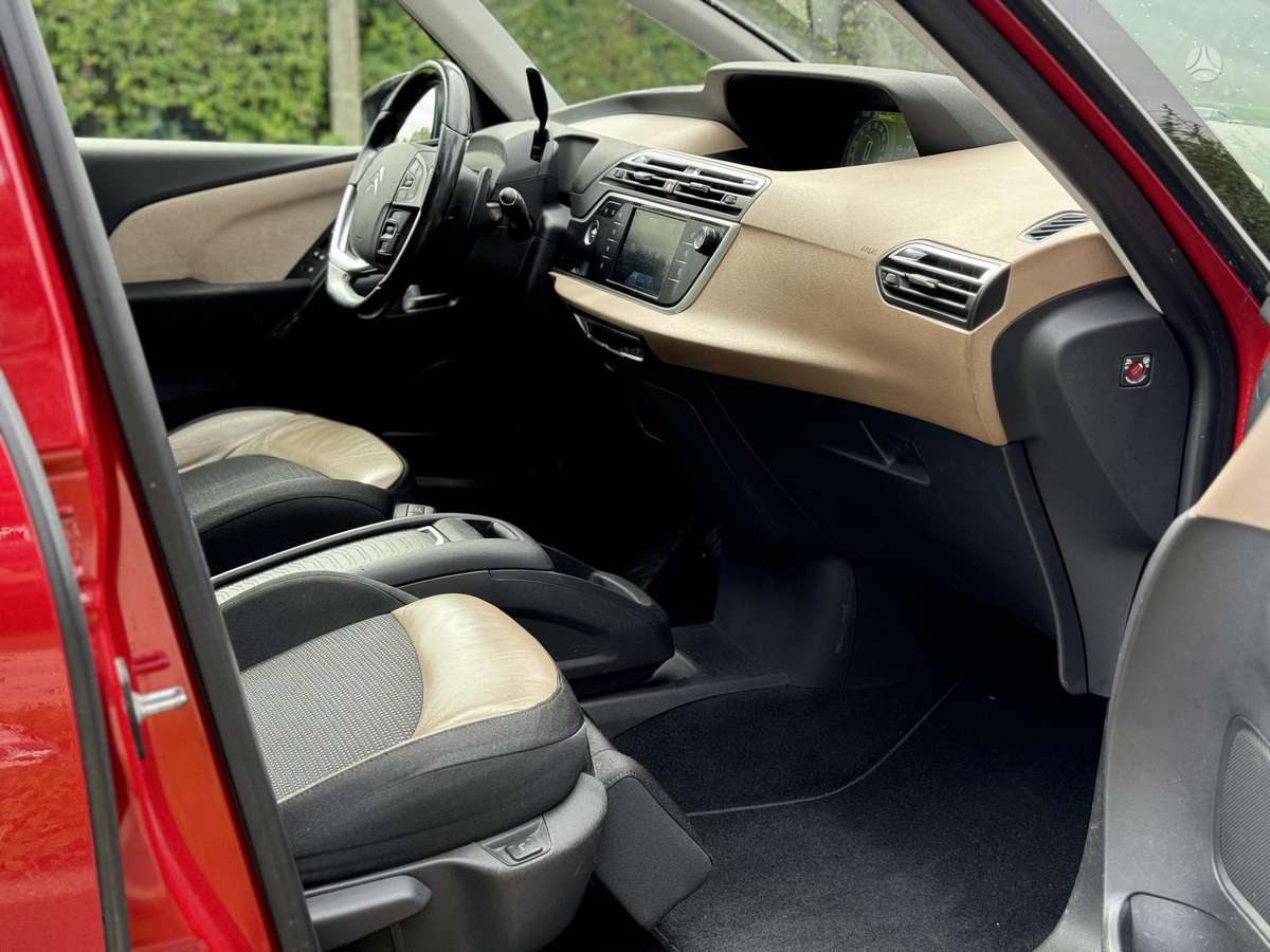 Citroen Grand 2014 — photo 16