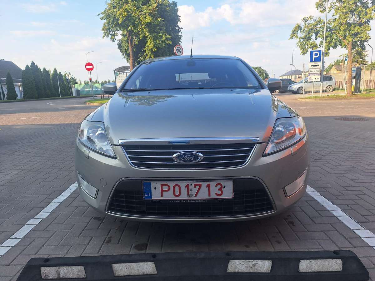 Ford Mondeo 2010 — photo 10