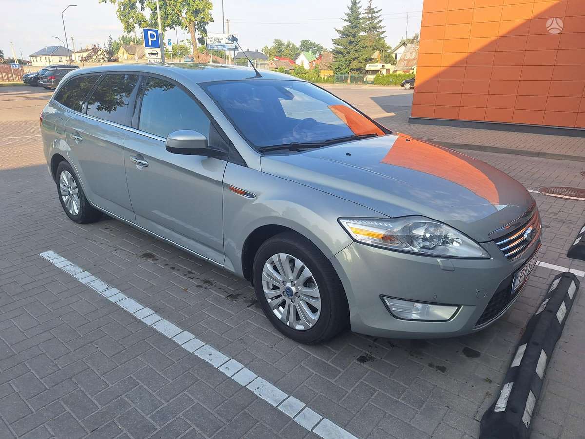 Ford Mondeo 2010 — photo 11