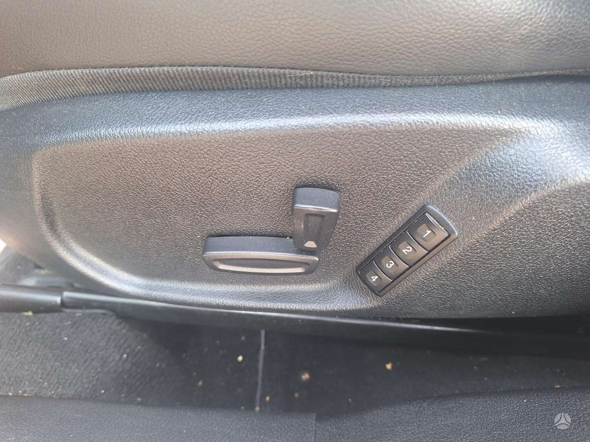 Ford Mondeo 2010 — photo 24