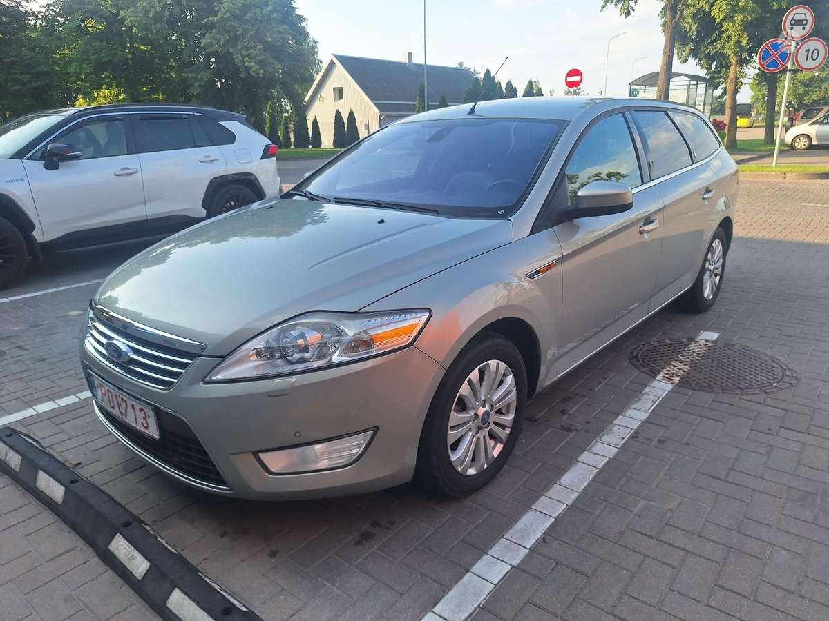 Ford Mondeo 2010 — photo 9
