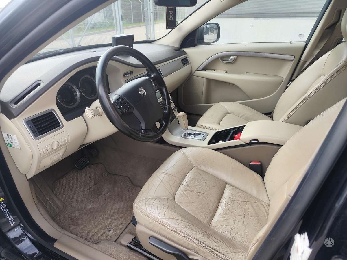Volvo XC70 2009 — photo 9