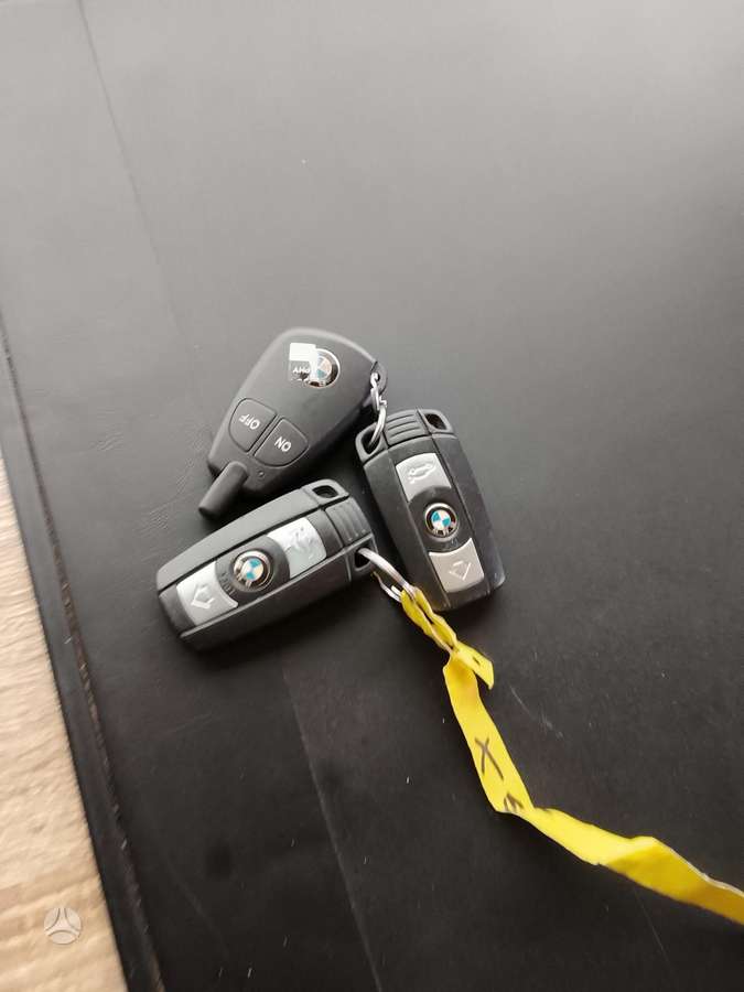 BMW X5 2009 — photo 17