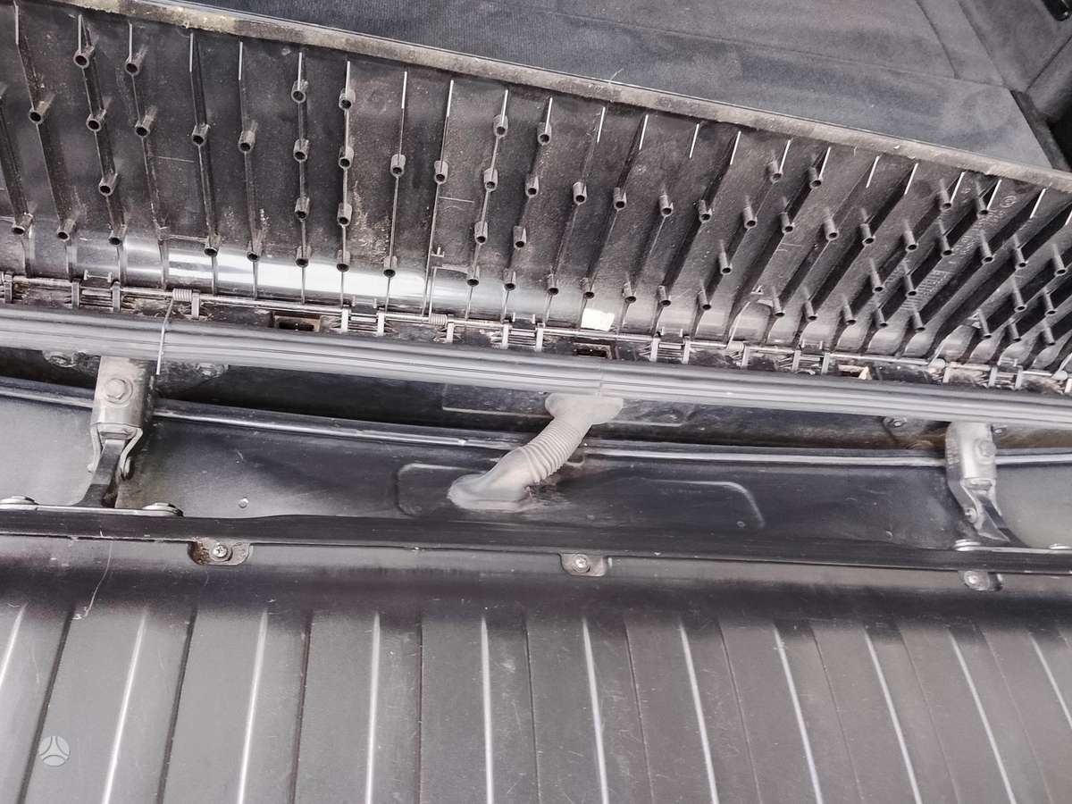 BMW X5 2009 — photo 8