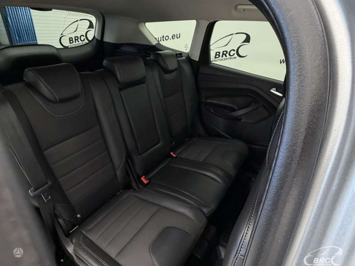 Ford Kuga 2015 — photo 12