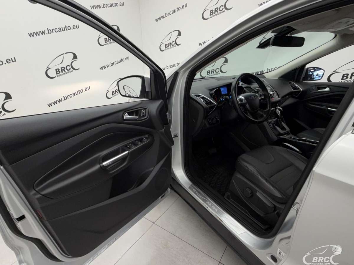 Ford Kuga 2015 — photo 19