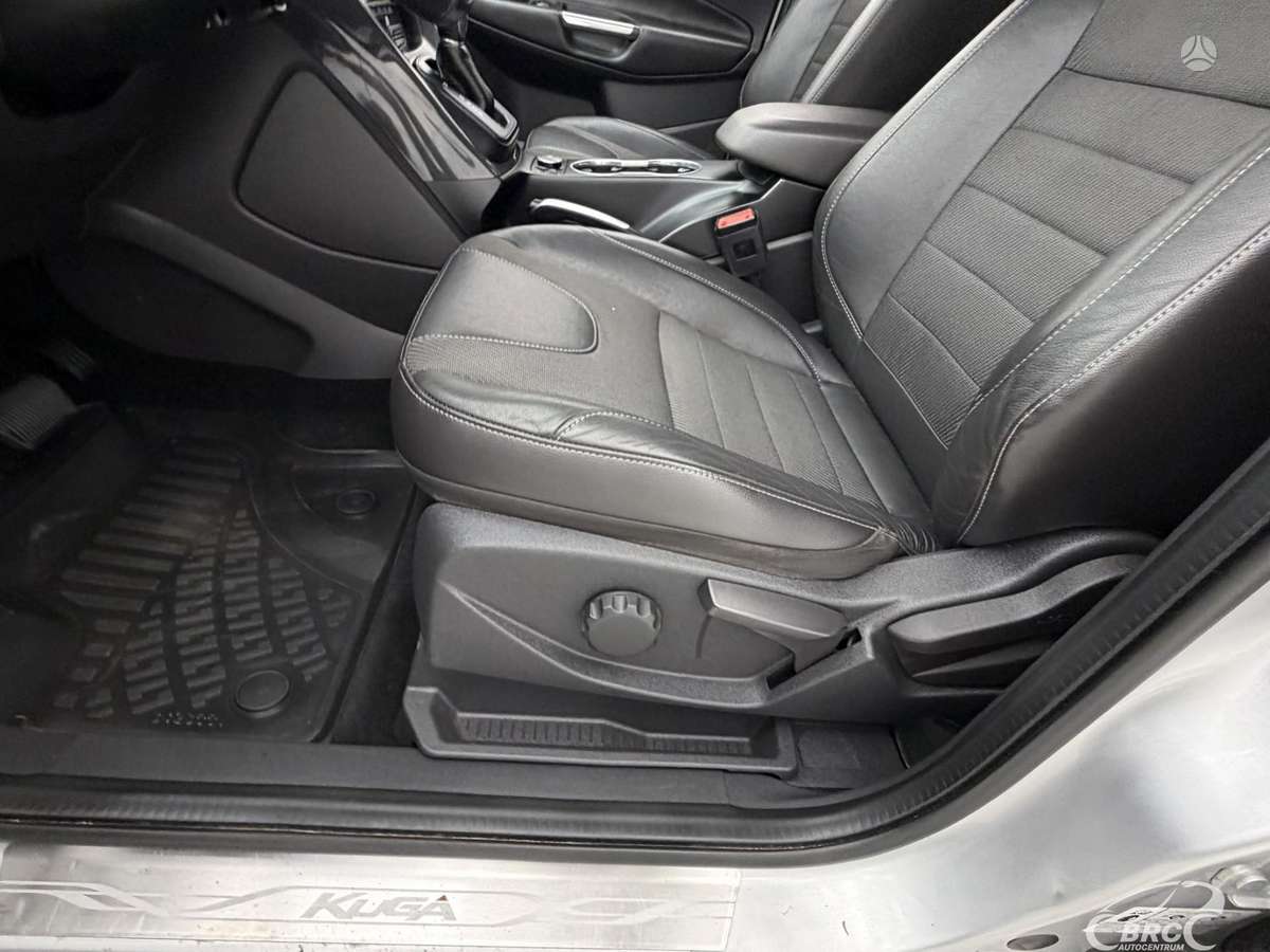Ford Kuga 2015 — photo 22