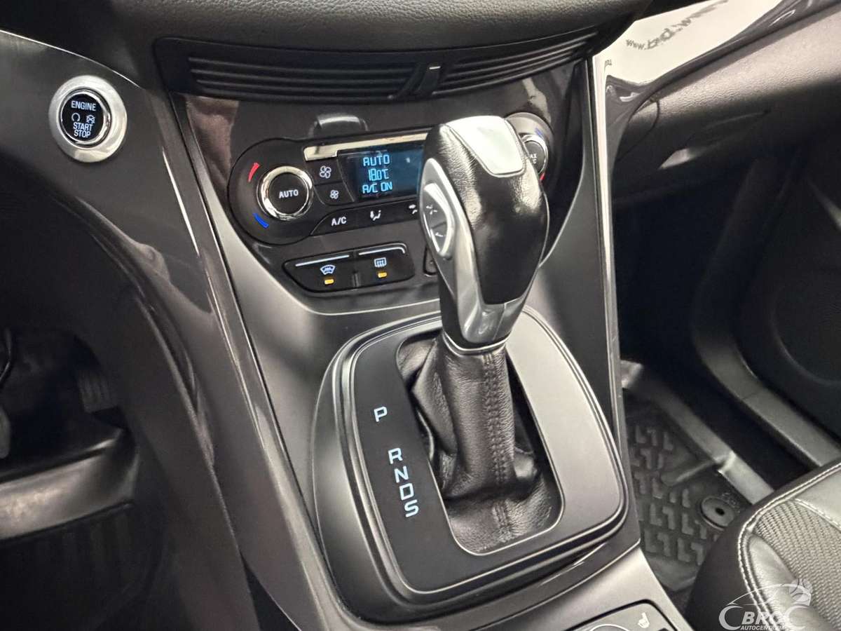 Ford Kuga 2015 — photo 25