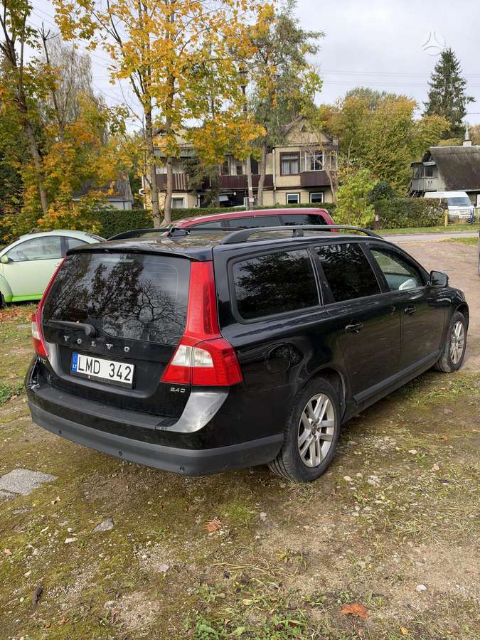Volvo V70 2009 — двигун 2400 cm³, 163 HP (120kW)