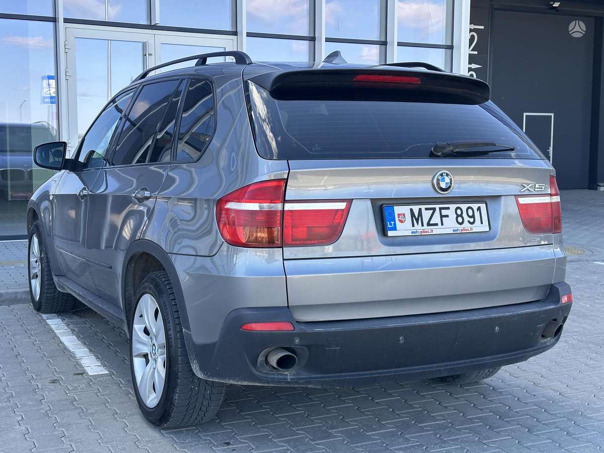 BMW X5 2009 — photo 6