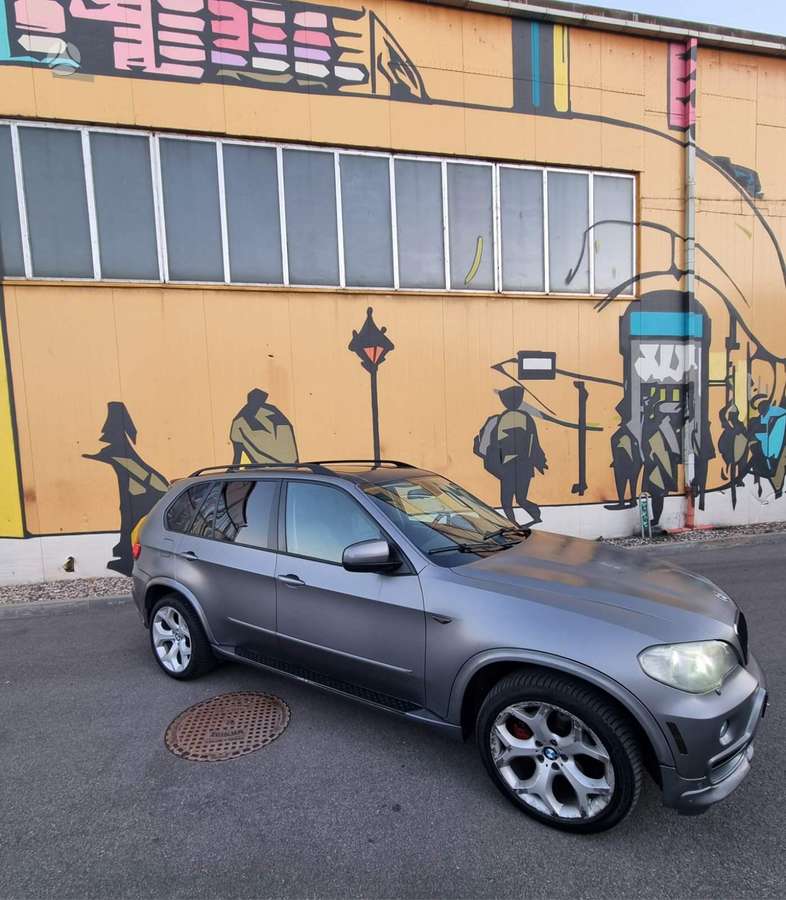 BMW X5 2009 — photo 5