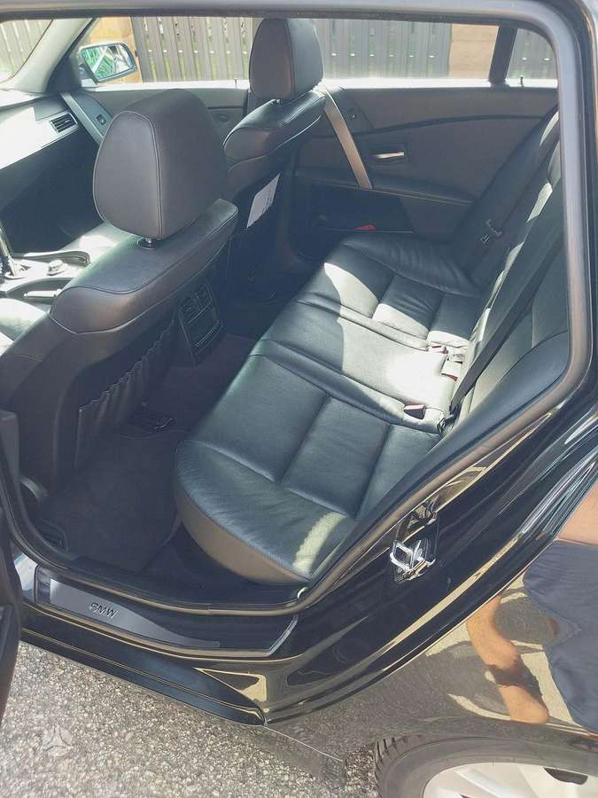 BMW 530 2005 — photo 11