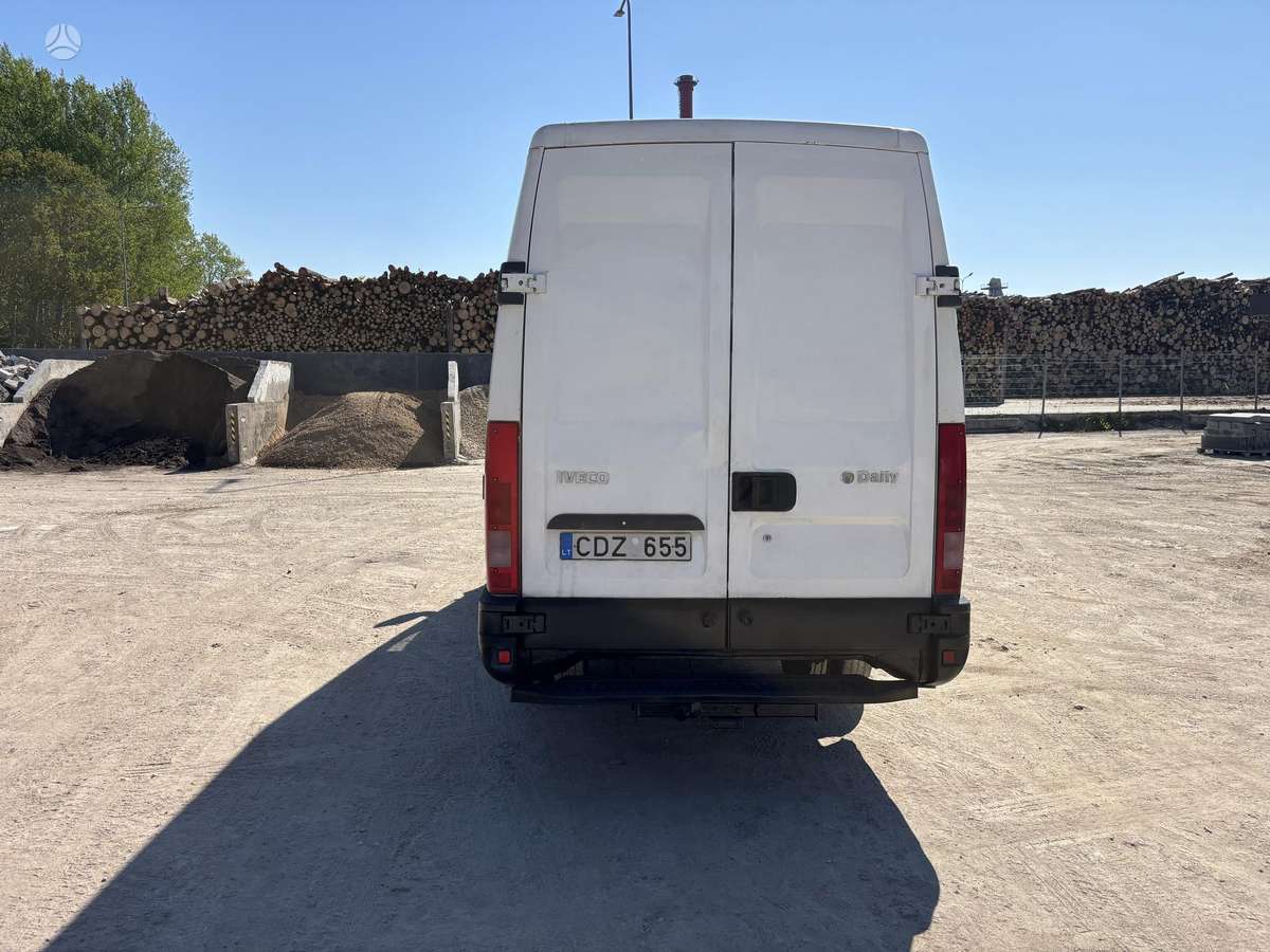 Iveco Daily 2006 — двигун 2800 cm³, 106 HP (78kW)
