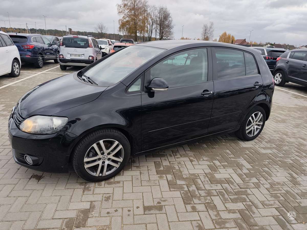 Volkswagen Golf, 2010