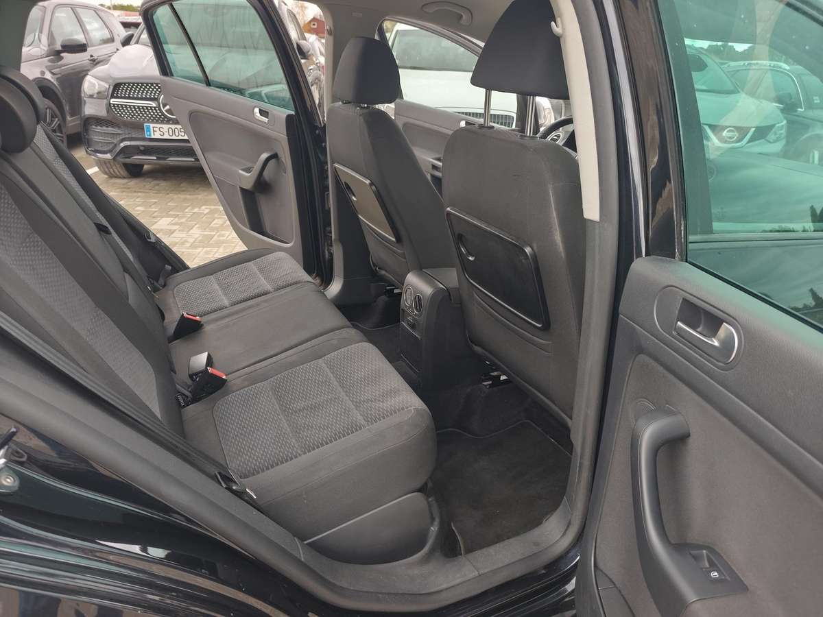 Volkswagen Golf 2010 — photo 14