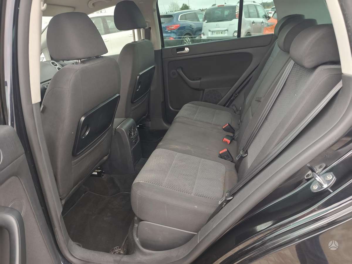 Volkswagen Golf 2010 — photo 15
