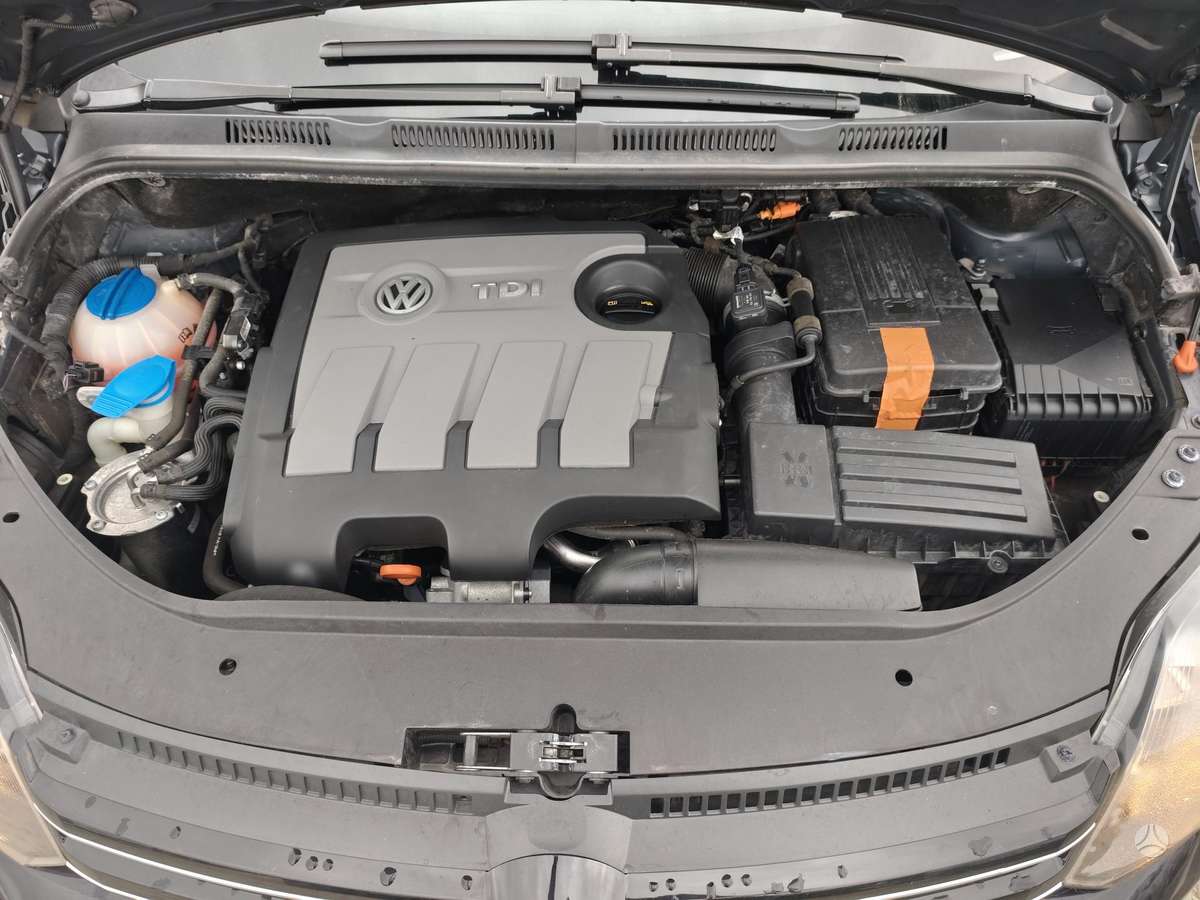 Volkswagen Golf 2010 — photo 18