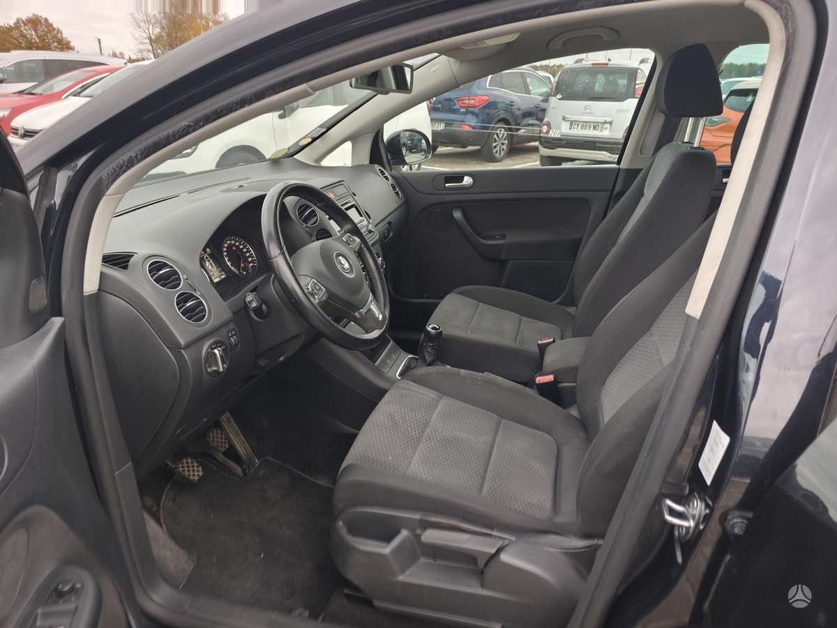 Volkswagen Golf 2010 — photo 8
