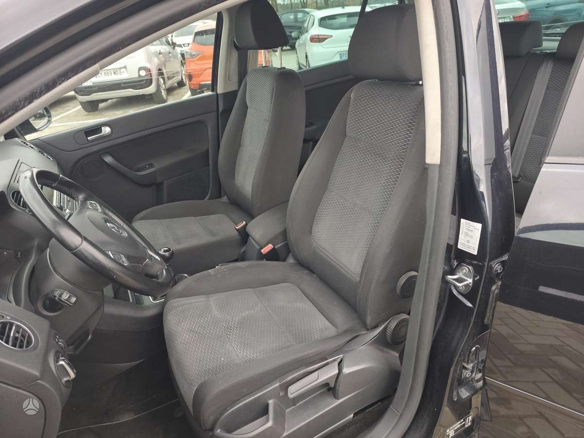 Volkswagen Golf 2010 — photo 9