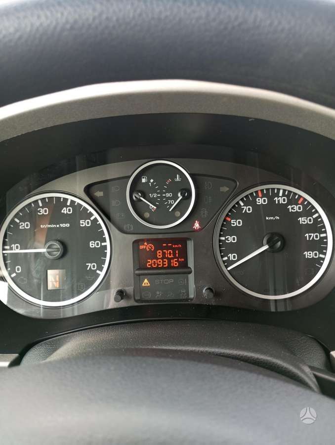 Peugeot Partner 2013 — photo 18