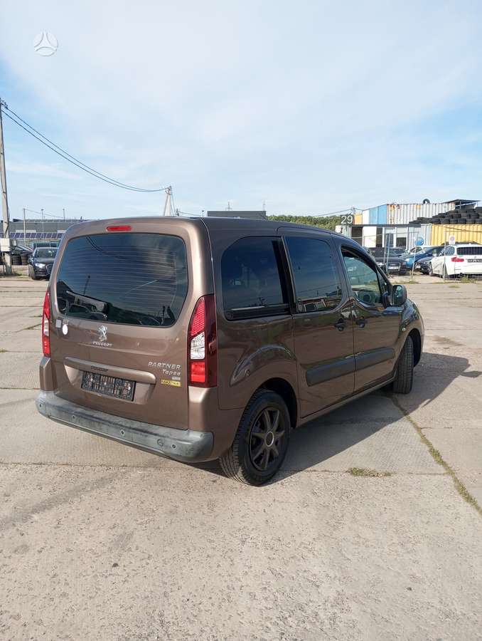 Peugeot Partner 2013 — photo 9