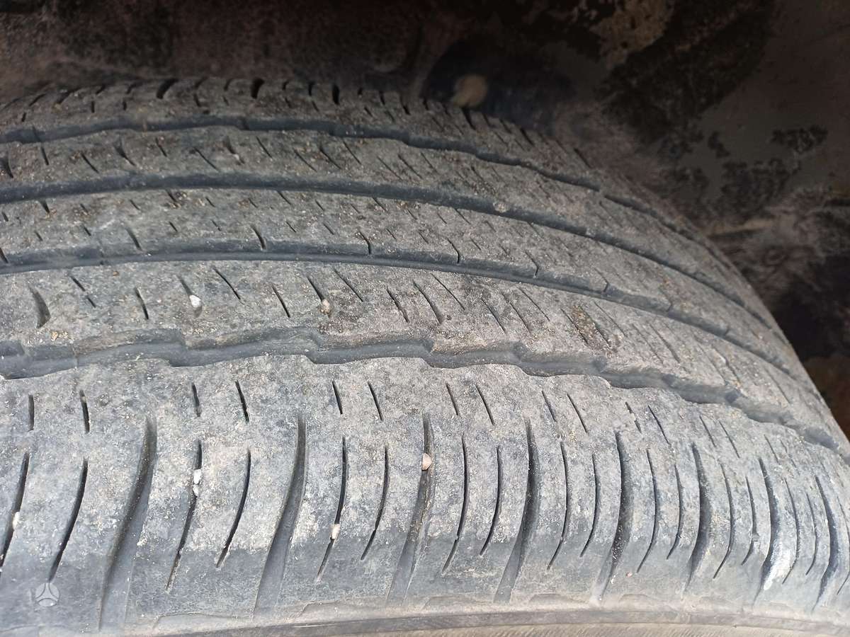 Toyota RAV4 2011 — photo 10
