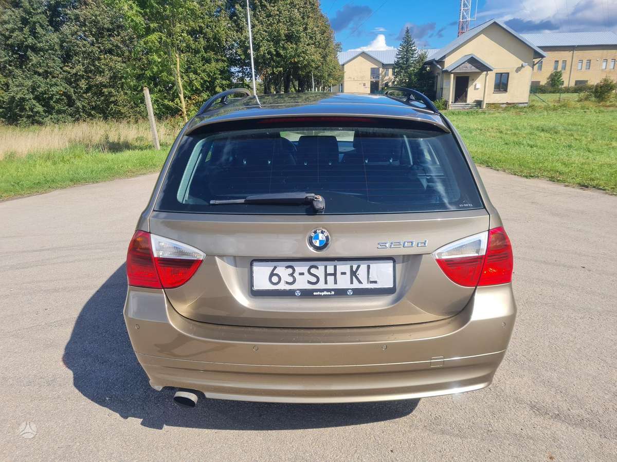 BMW 320 2006 — photo 8