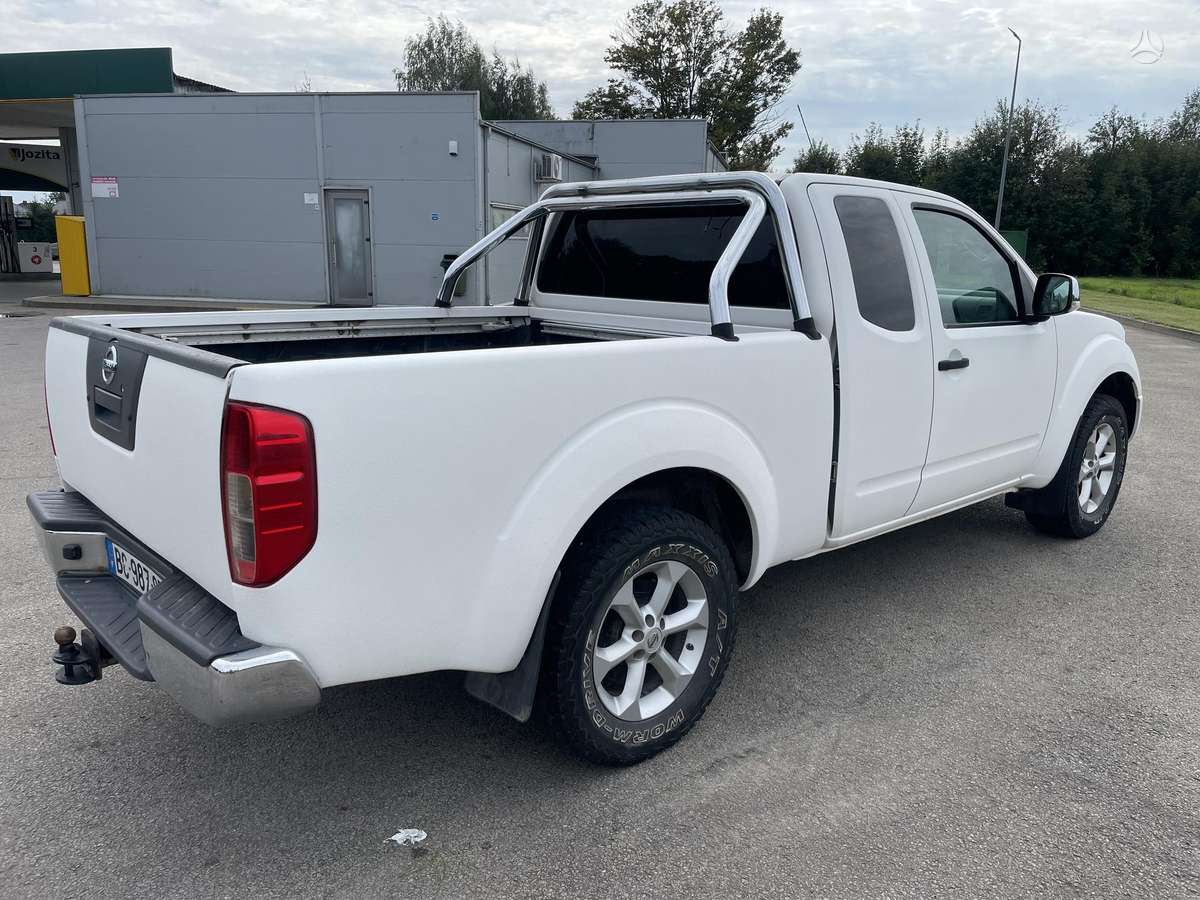 Nissan Navara 2008 — двигун 2500 cm³, 174 HP (128kW)