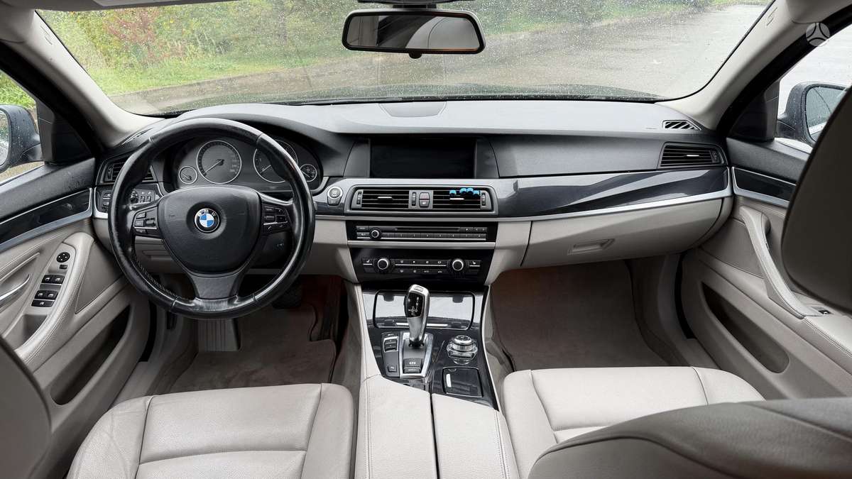 BMW 525 2011 — photo 13