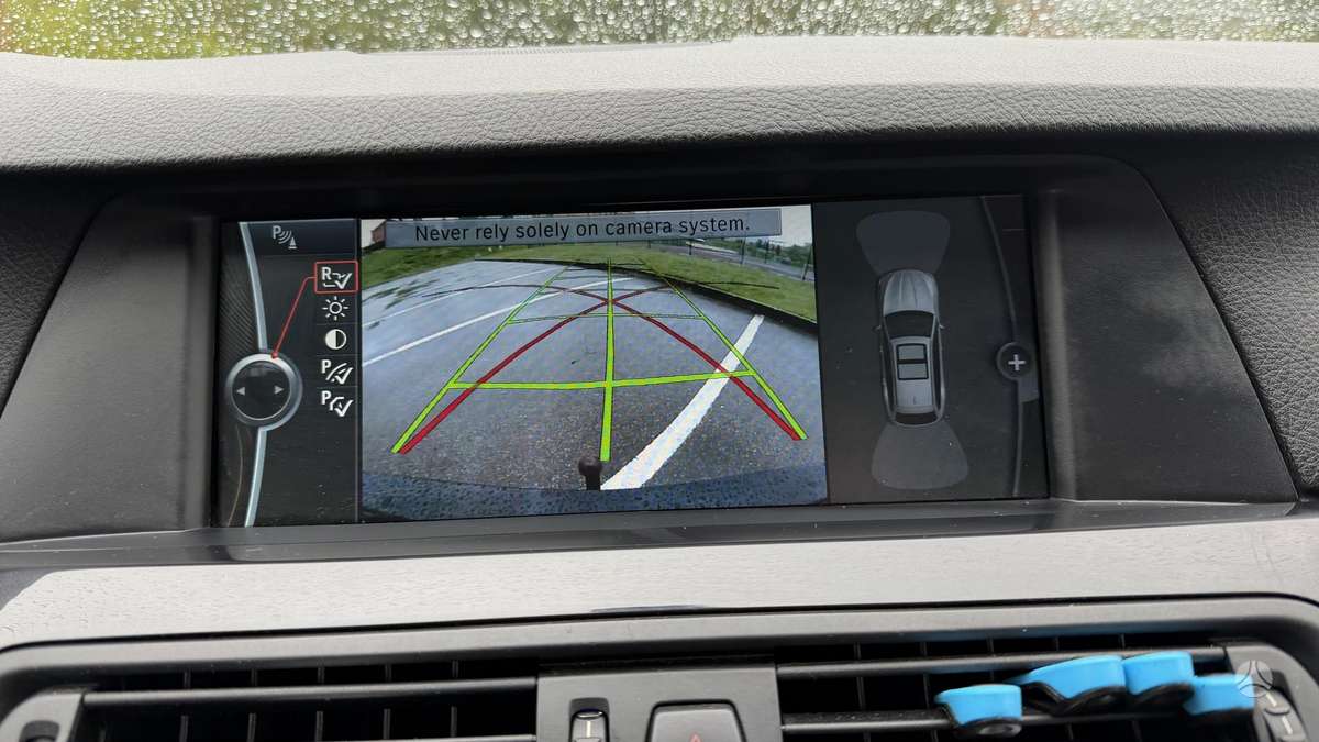 BMW 525 2011 — photo 16